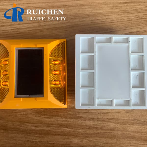 Red Square Solar Led Road Studs Factory